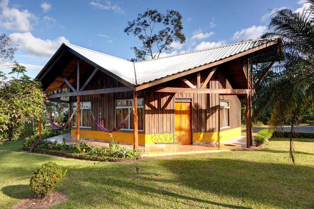 Hotel Brisas Arenal La Fortuna Bagian luar foto