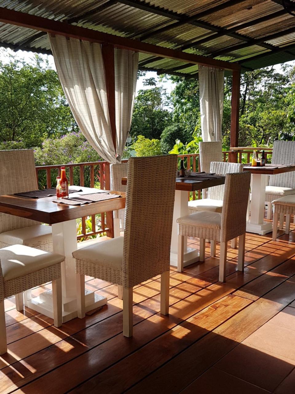Hotel Brisas Arenal La Fortuna Bagian luar foto