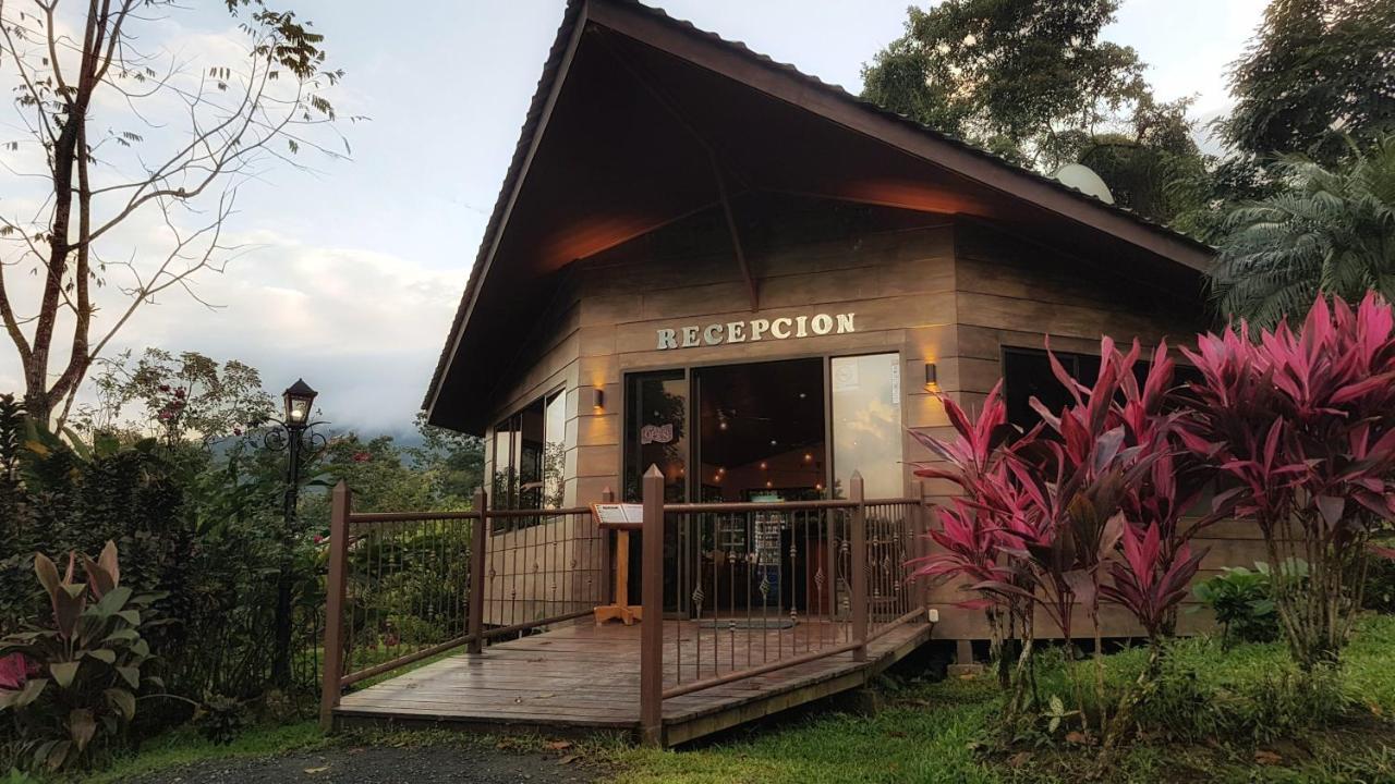 Hotel Brisas Arenal La Fortuna Bagian luar foto