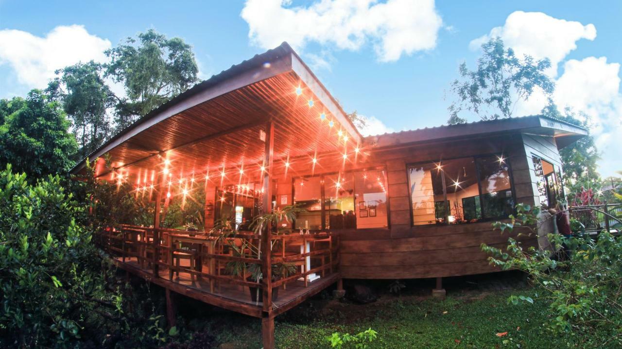 Hotel Brisas Arenal La Fortuna Bagian luar foto