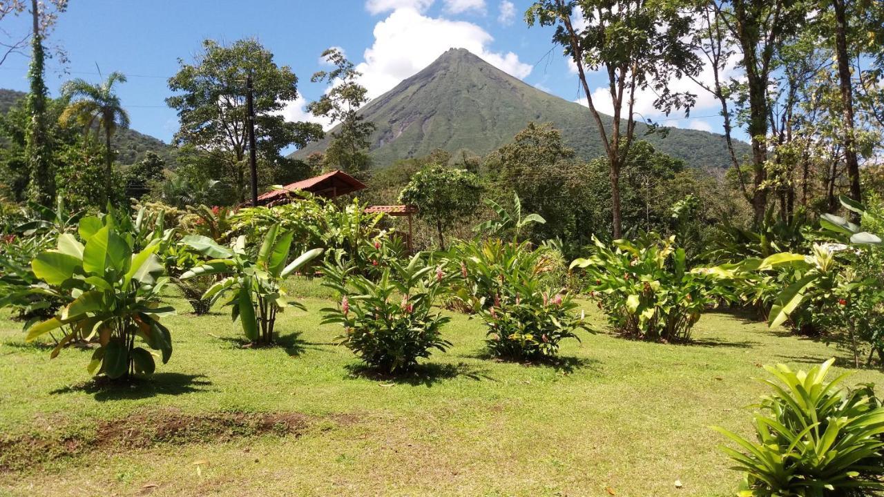 Hotel Brisas Arenal La Fortuna Bagian luar foto